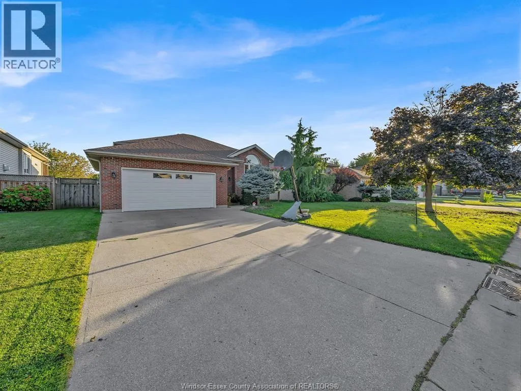 73 WAKEFIELD AVENUE