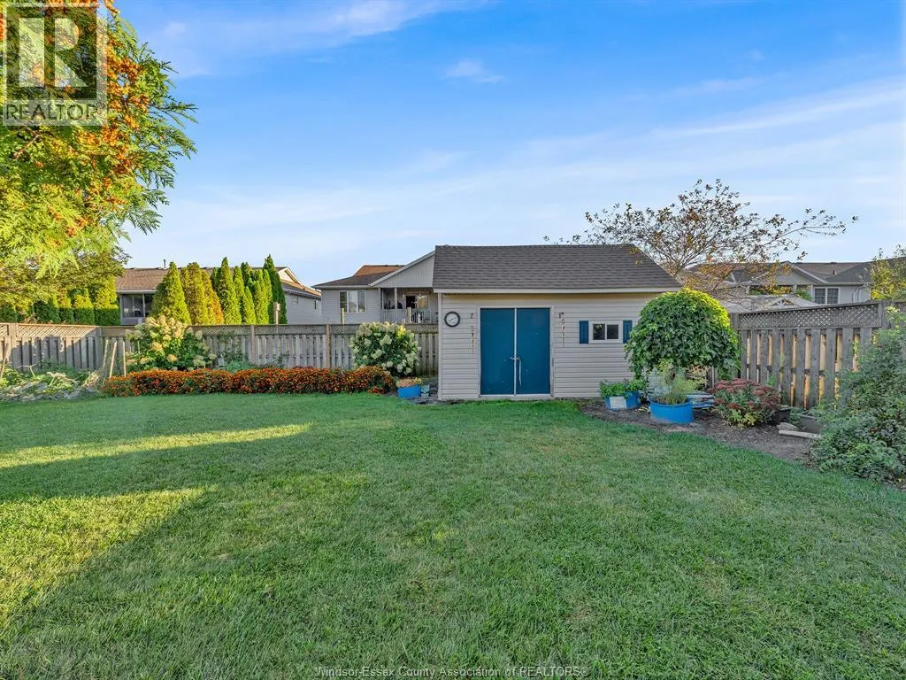 73 WAKEFIELD AVENUE