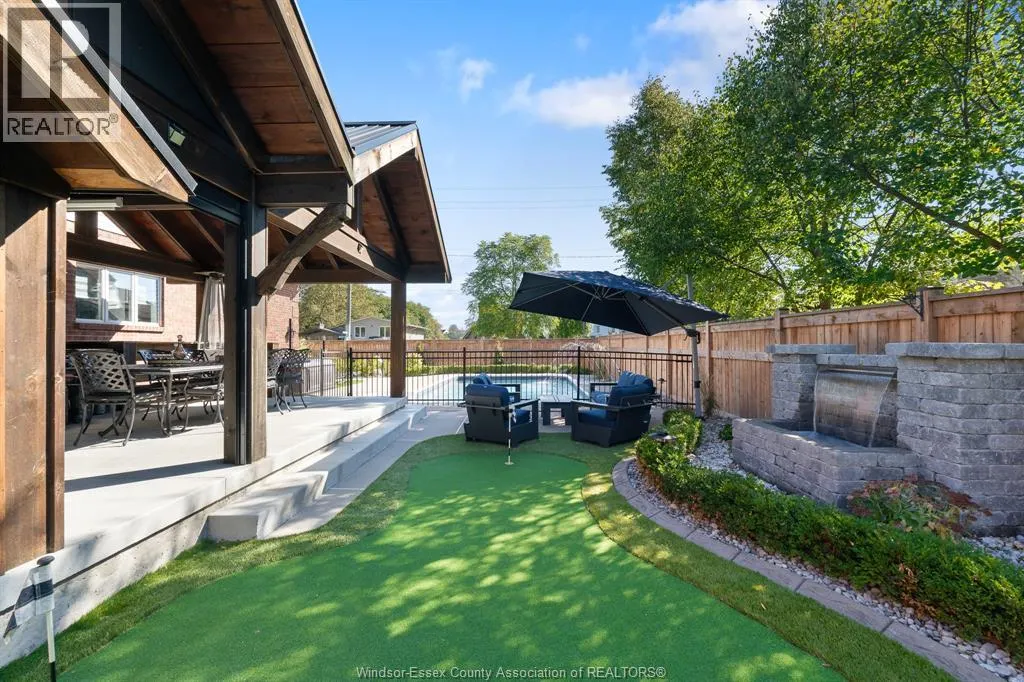 415 BEACH GROVE DRIVE