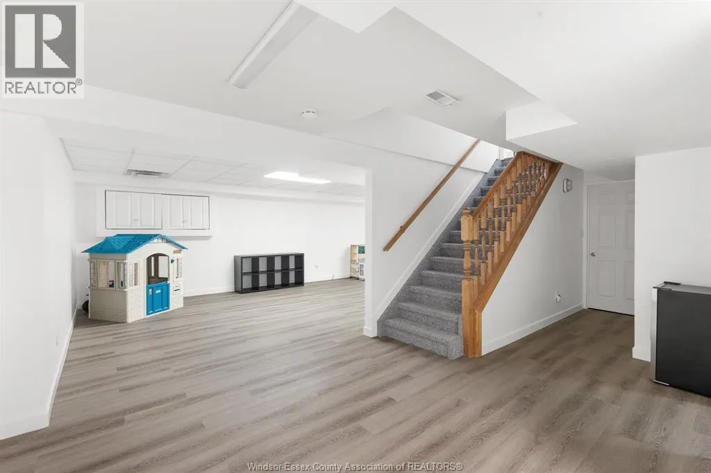 415 BEACH GROVE DRIVE