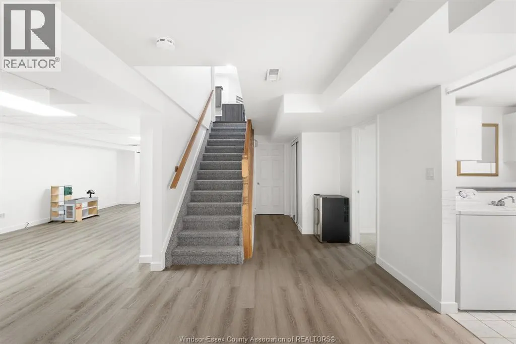 415 BEACH GROVE DRIVE