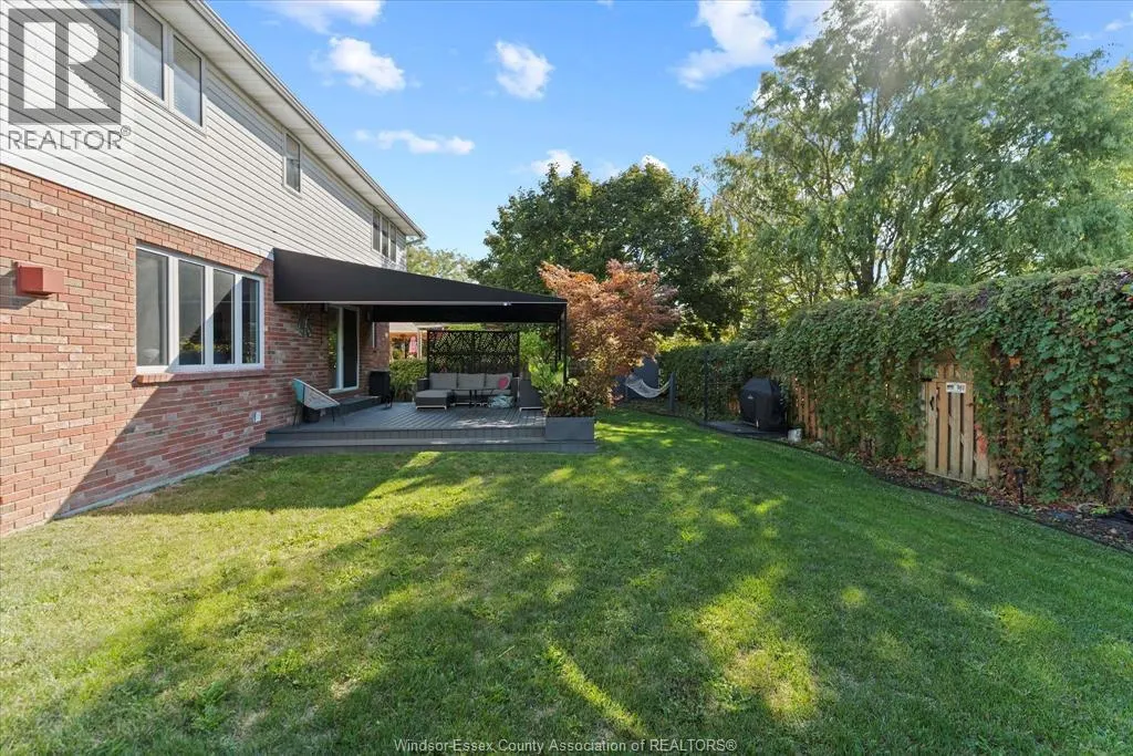 580 BREEZEWOOD COURT