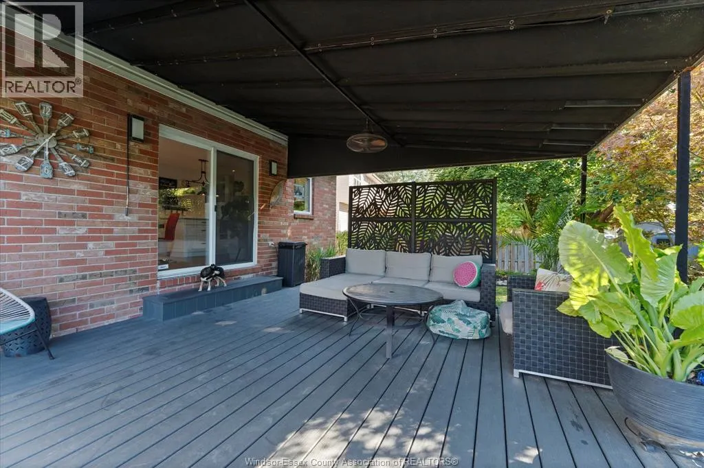 580 BREEZEWOOD COURT