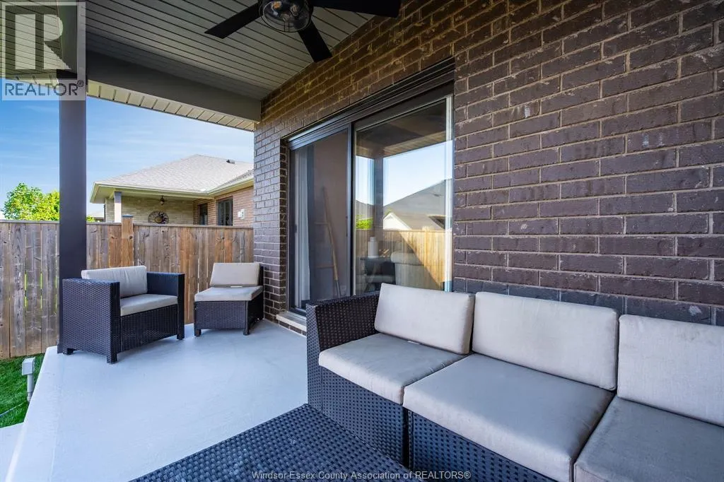 12 Robin COURT