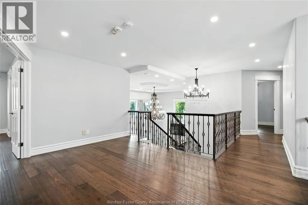 435 COUNTRY CLUB