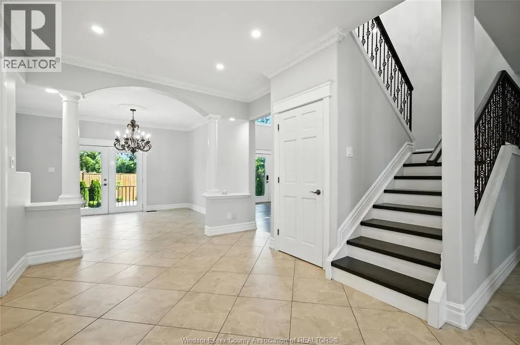 435 COUNTRY CLUB