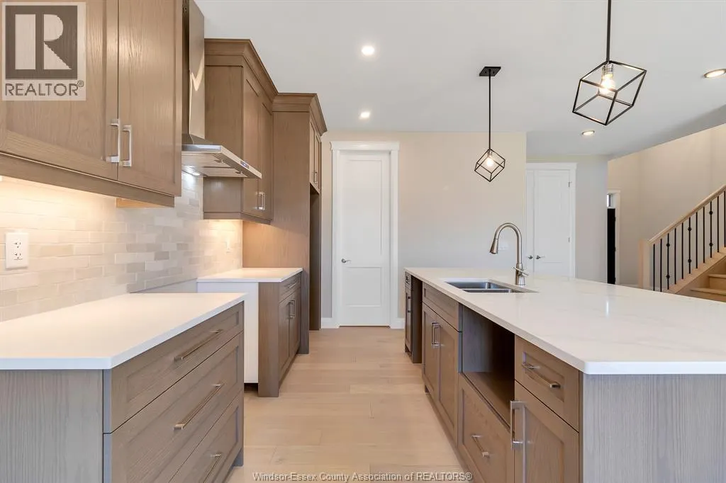 560 FLETCHER