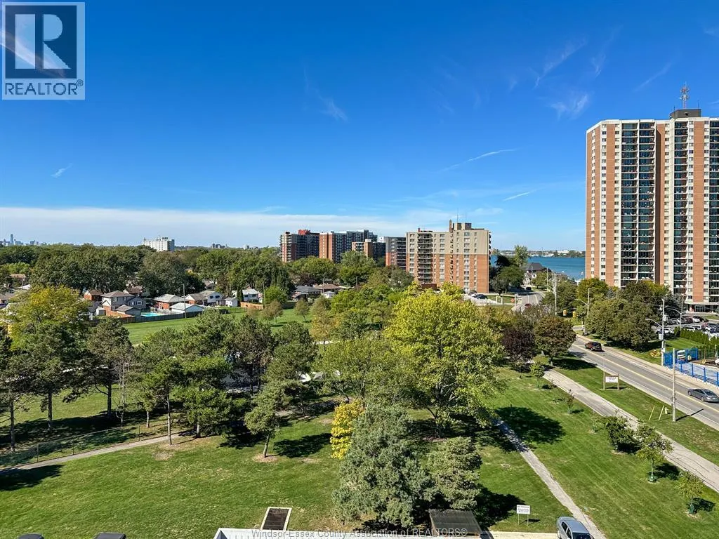 9099 RIVERSIDE DR E Unit# 809