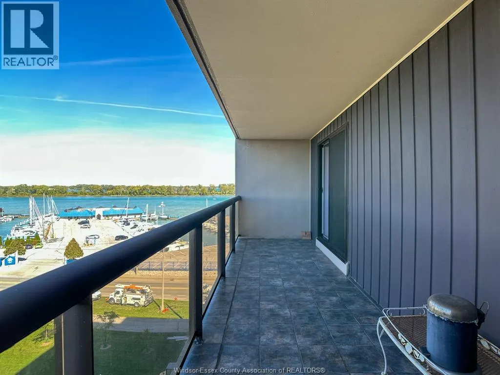 9099 RIVERSIDE DR E Unit# 809
