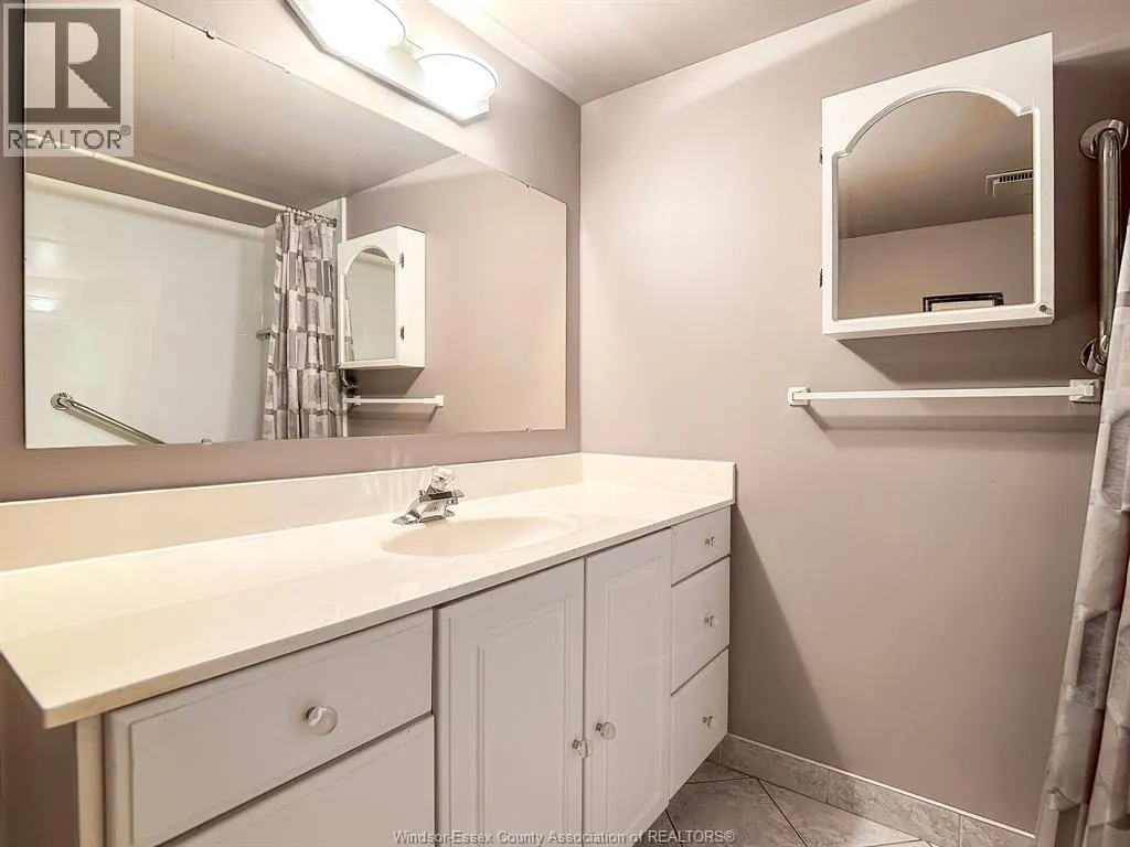 9099 RIVERSIDE DR E Unit# 809