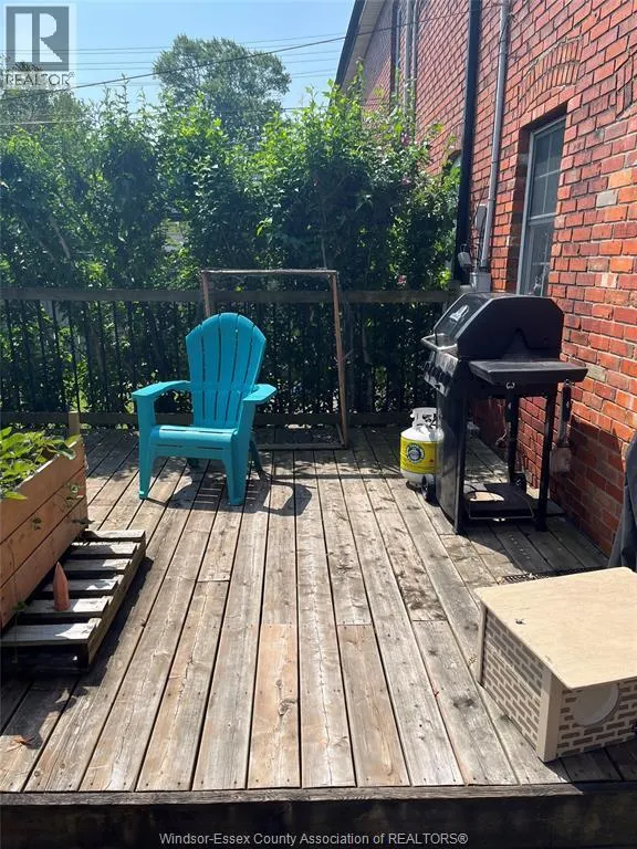 1084 MONMOUTH