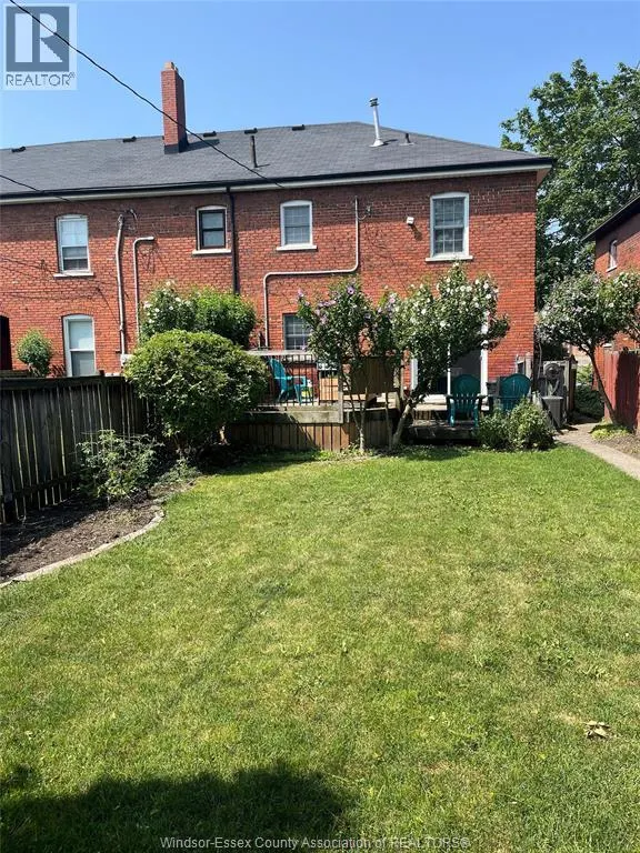 1084 MONMOUTH