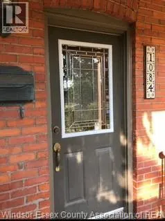1084 MONMOUTH