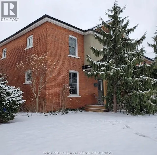 1084 MONMOUTH
