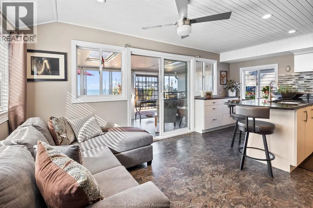 1362 EDGEWATER