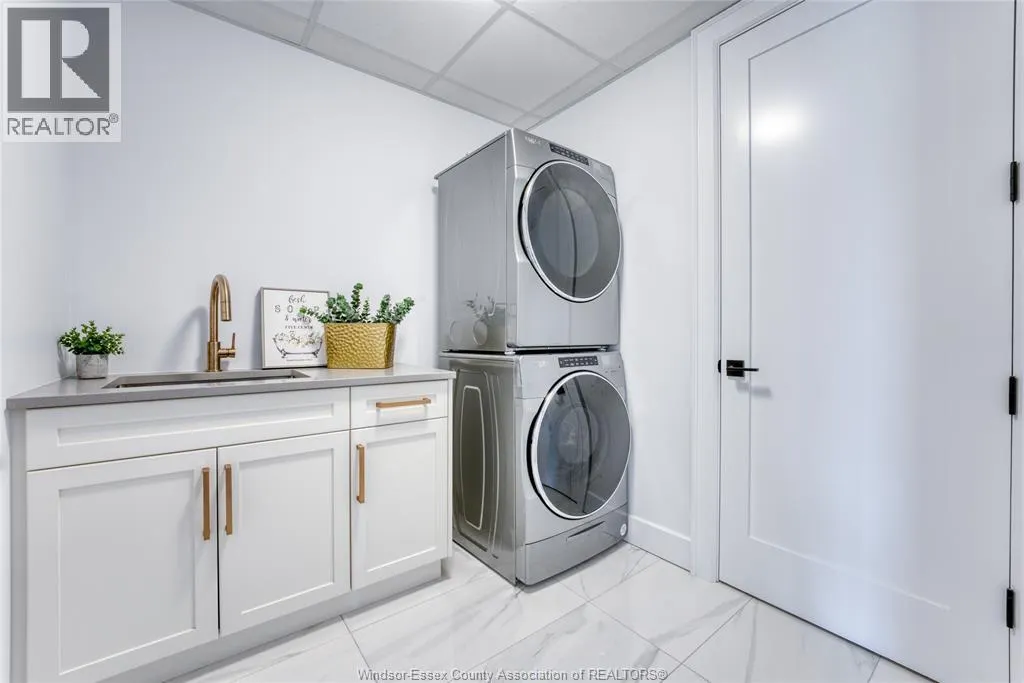 14400 TECUMSEH ROAD East Unit# 401
