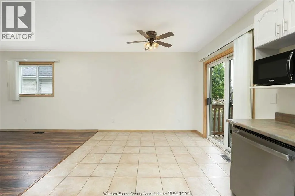 3268 ROBINET ROAD