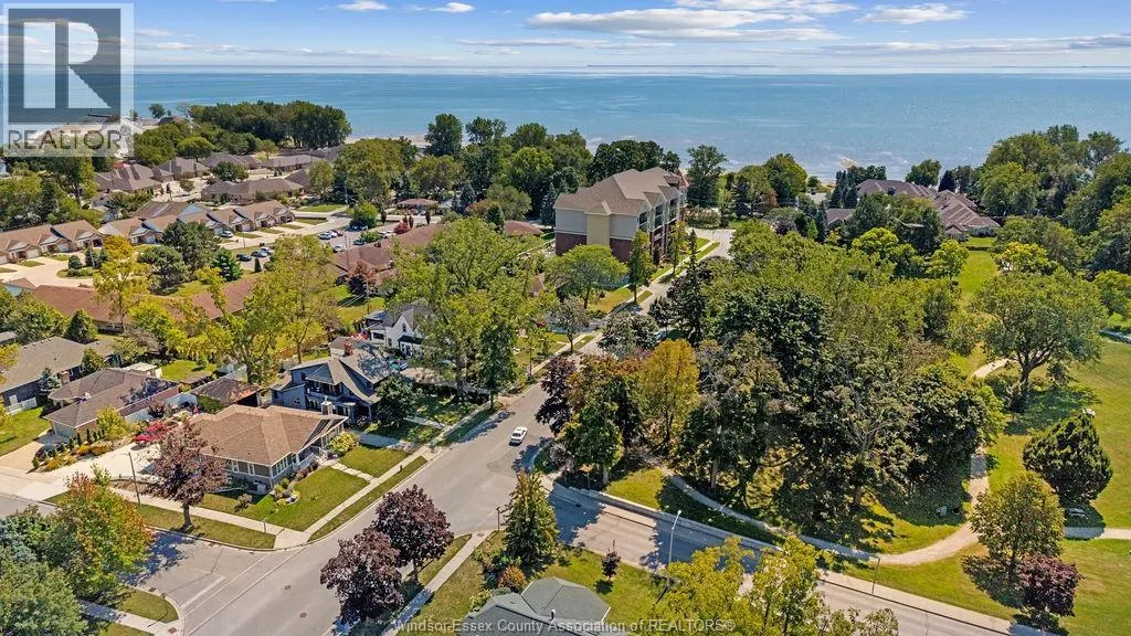 261 DIVISION STREET South