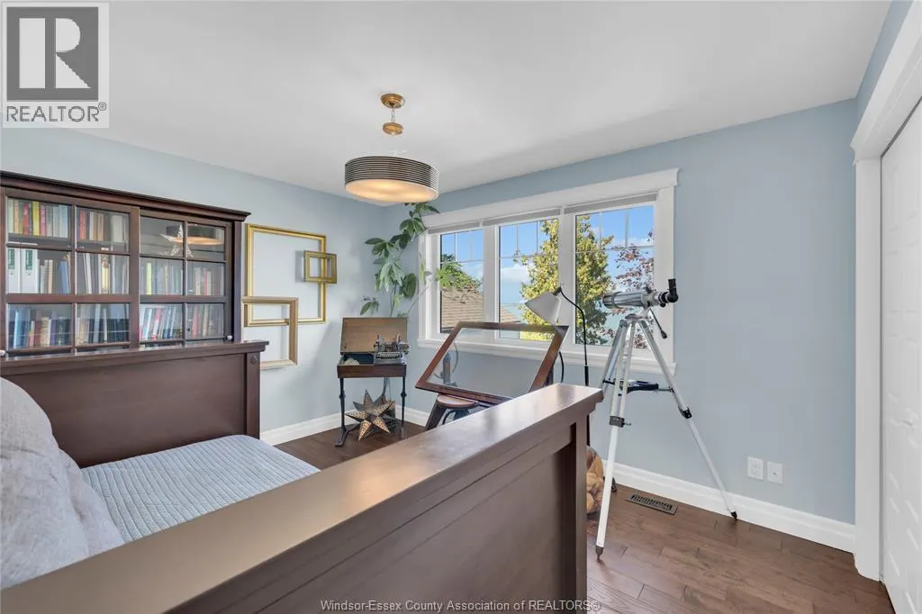 435 LAKEVIEW