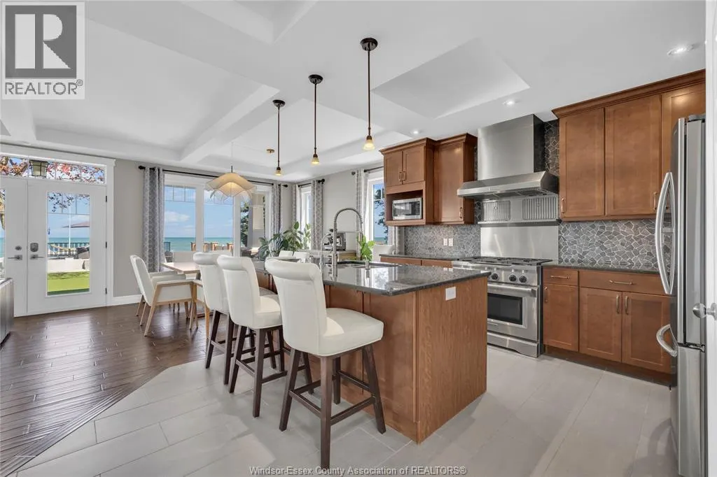 435 LAKEVIEW