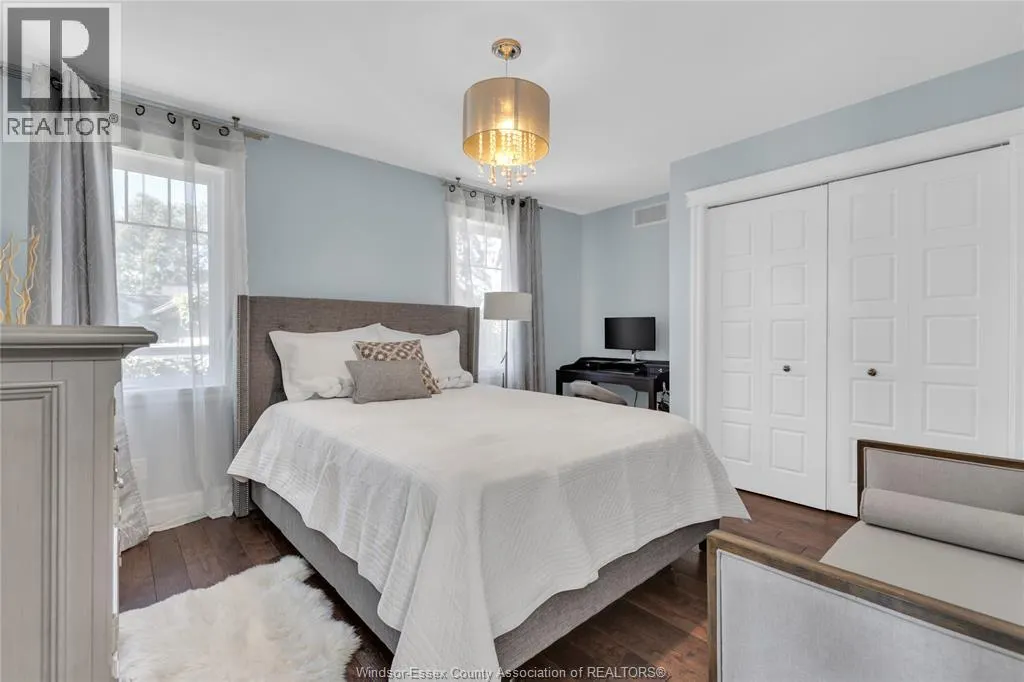 435 LAKEVIEW