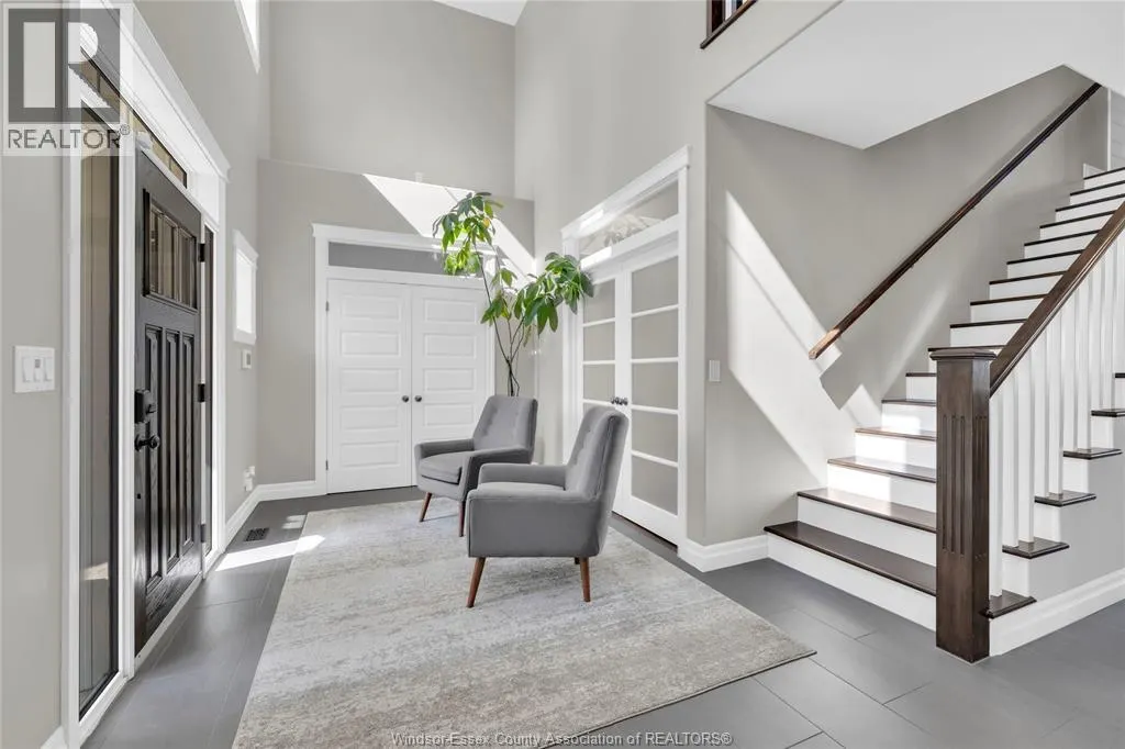 435 LAKEVIEW