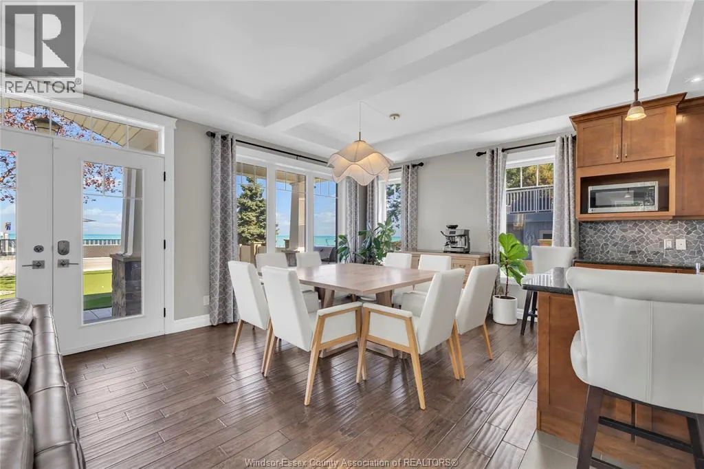 435 LAKEVIEW