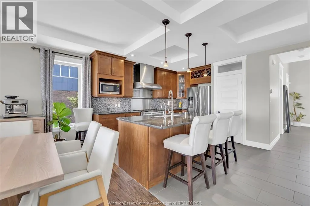 435 LAKEVIEW