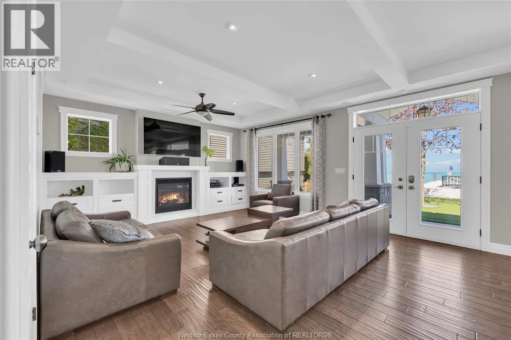 435 LAKEVIEW