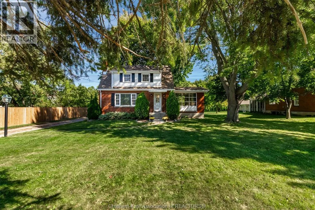 483 St. Clair STREET