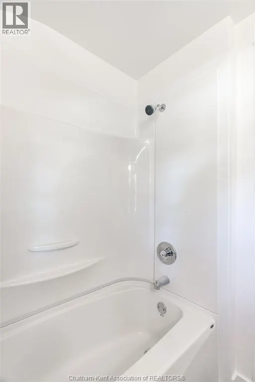 483 St. Clair STREET