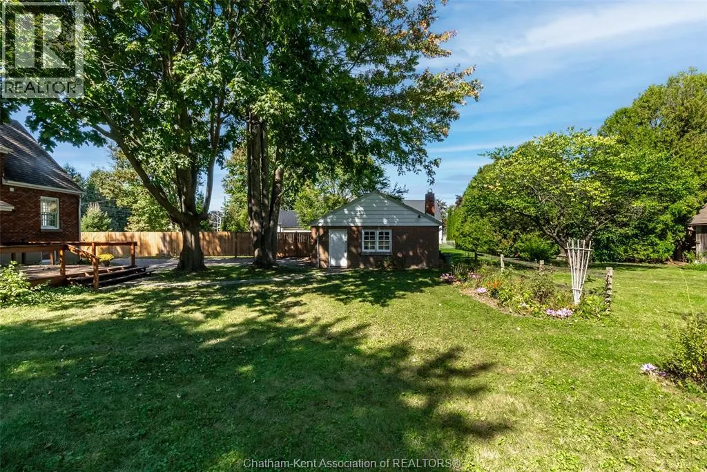 483 St. Clair STREET
