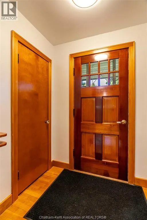 483 St. Clair STREET