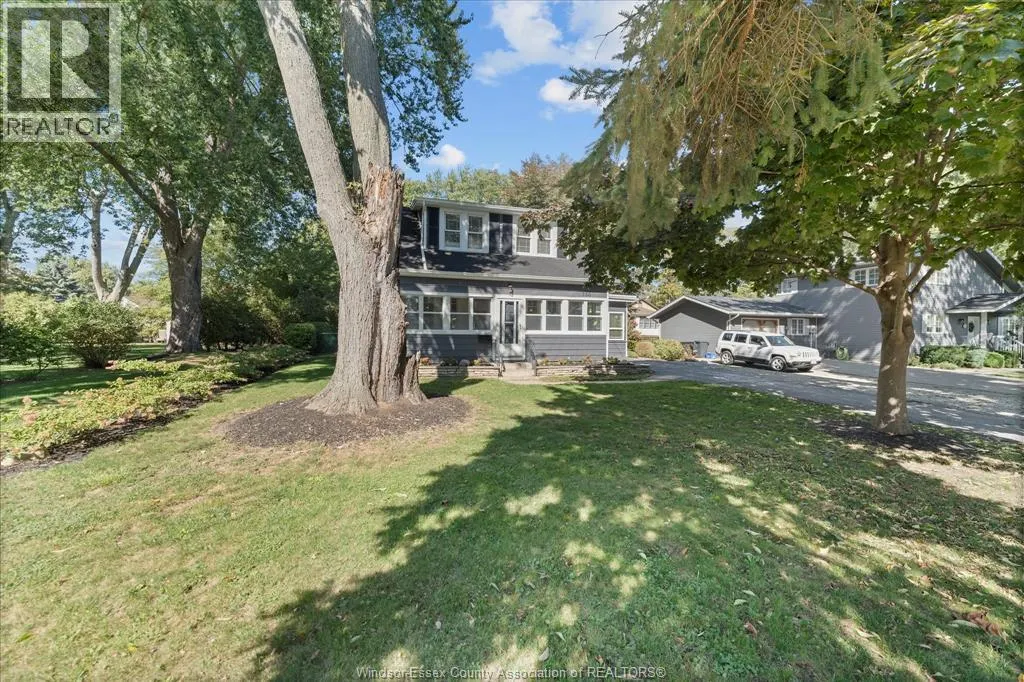 736 Lake Erie DRIVE