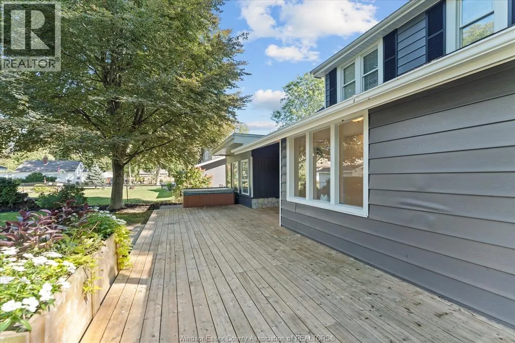 736 Lake Erie DRIVE