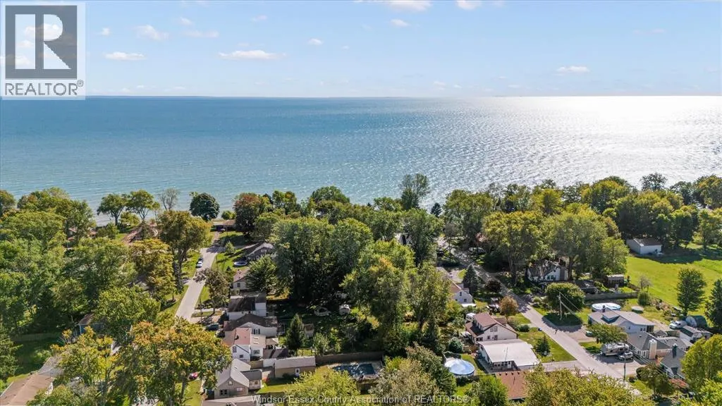 736 Lake Erie DRIVE