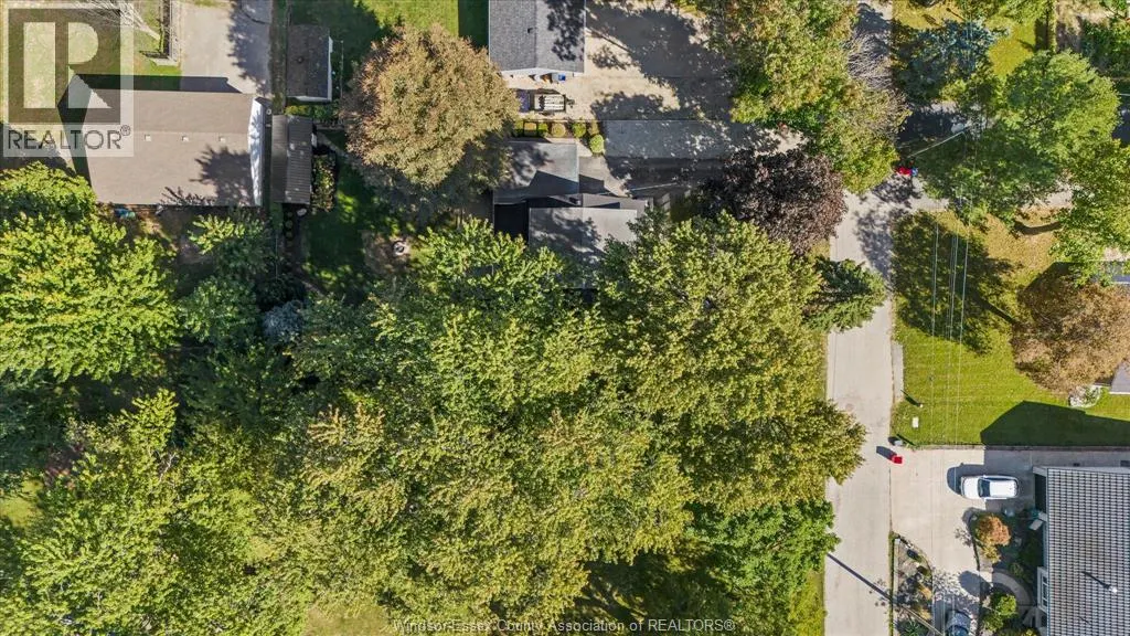736 Lake Erie DRIVE