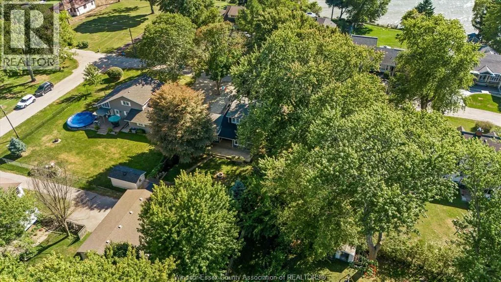 736 Lake Erie DRIVE