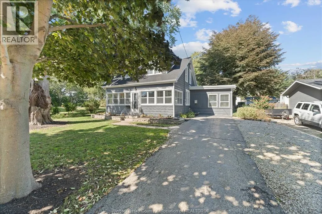 736 Lake Erie DRIVE