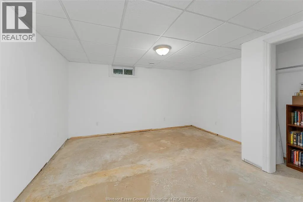 371 KING STREET West
