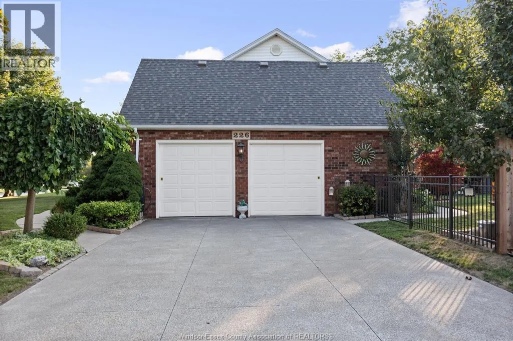 226 TURNER CRESCENT