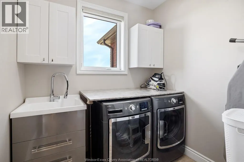 640 NORTH TALBOT ROAD