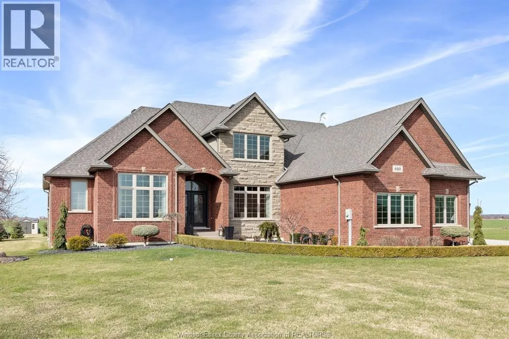 640 NORTH TALBOT ROAD