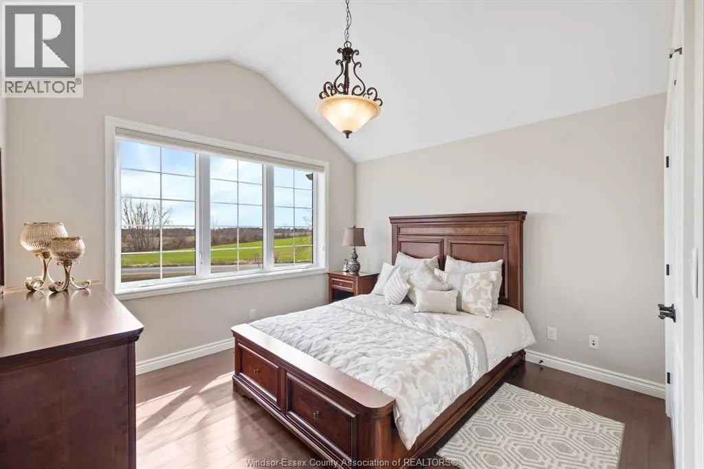 640 NORTH TALBOT ROAD
