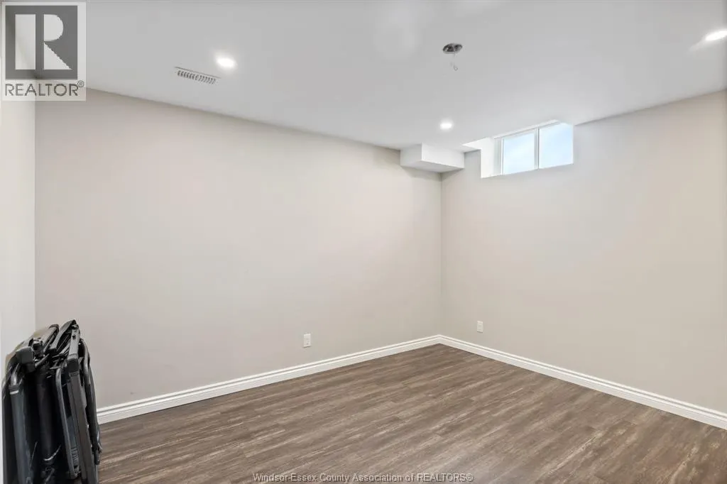 640 NORTH TALBOT ROAD