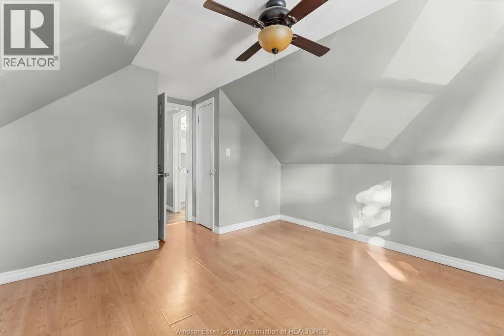 1103 LILLIAN