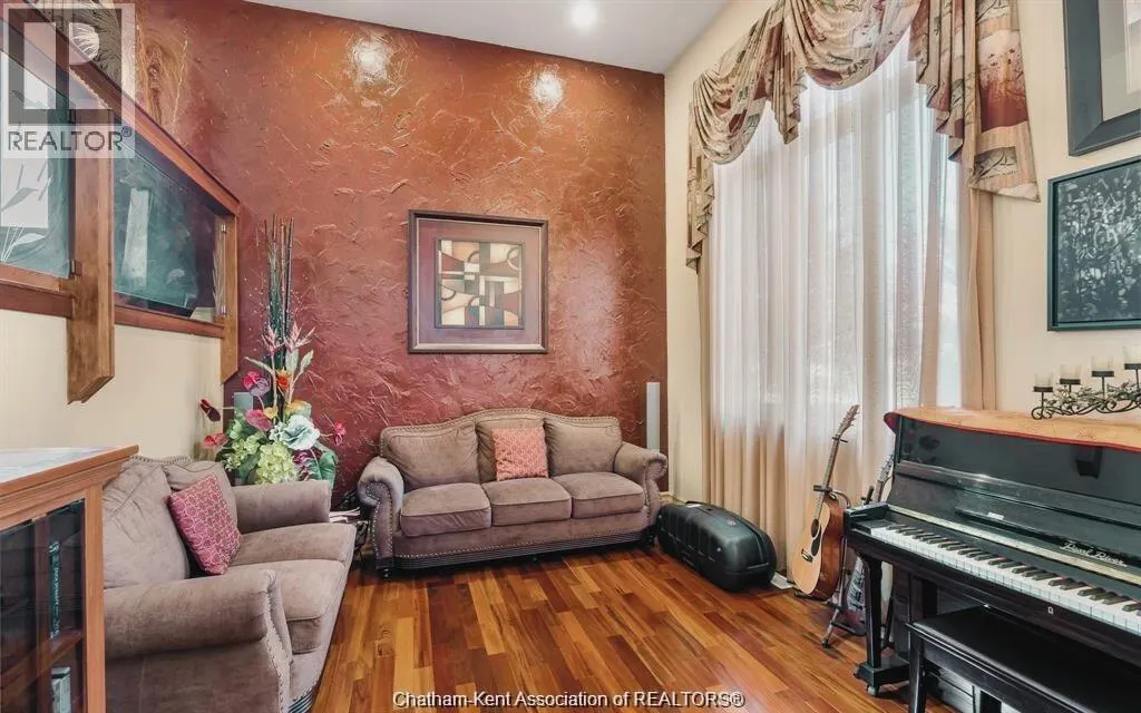 35 Normandy AVENUE