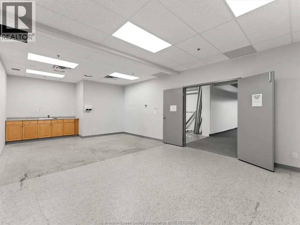 2109 OTTAWA STREET Unit# 2ND FLOOR