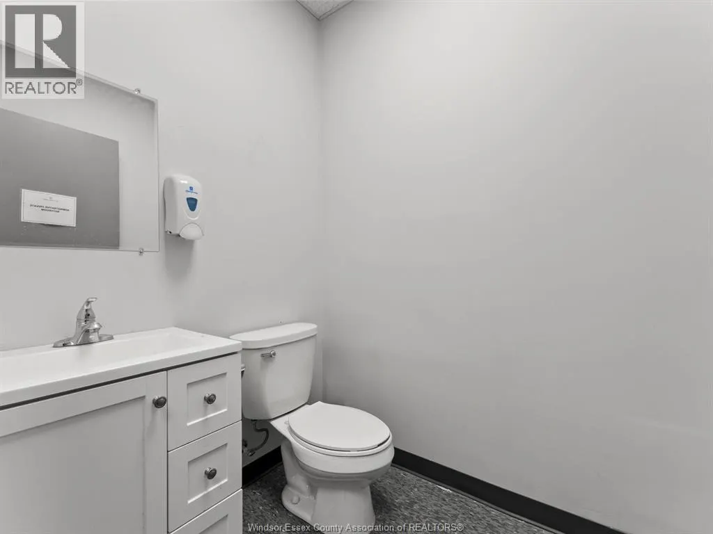 2109 OTTAWA STREET Unit# 2ND FLOOR