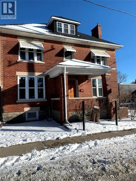 182 BROCK STREET North Unit# 1, #1